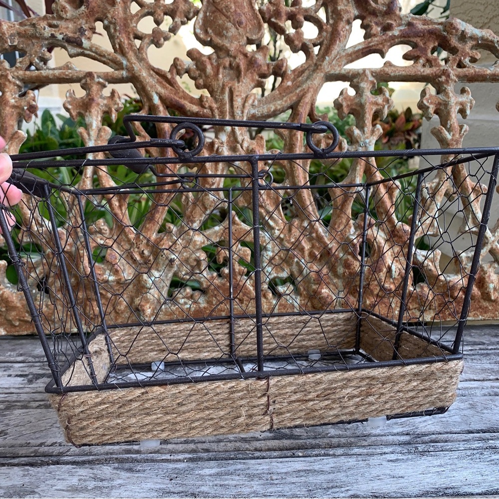 Rustic Wire and Burlap Basket - Picture 7 of 10